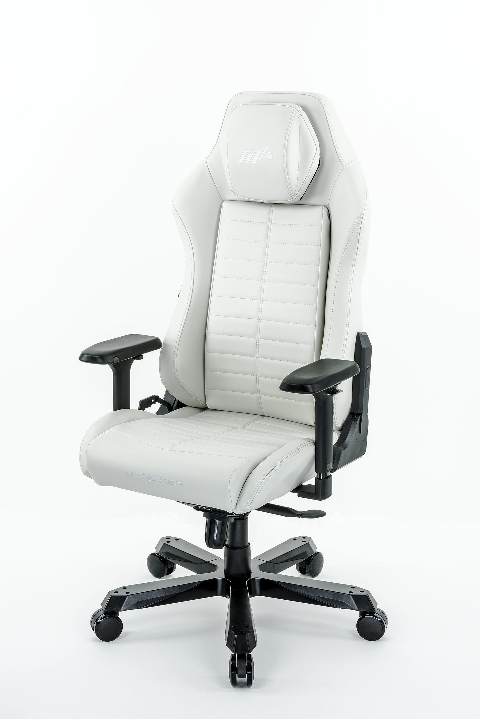 DXRacer MASTER Serie, weiß / B-Ware UVP 499€
